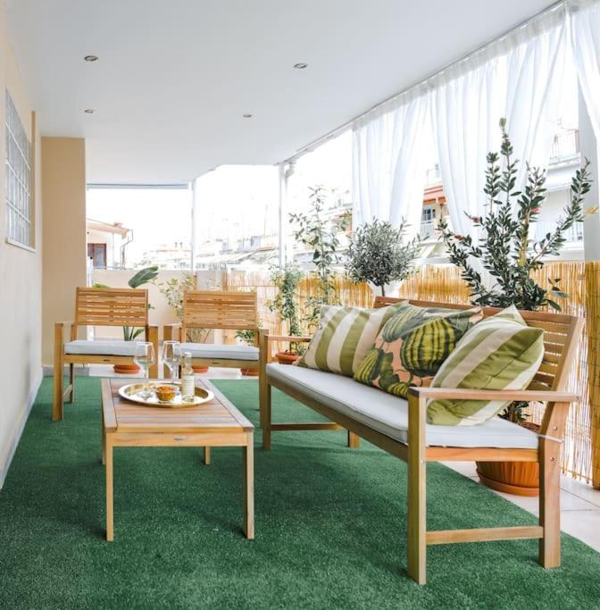 Flowery Penthouse In City Centre Of Selanik Dış mekan fotoğraf