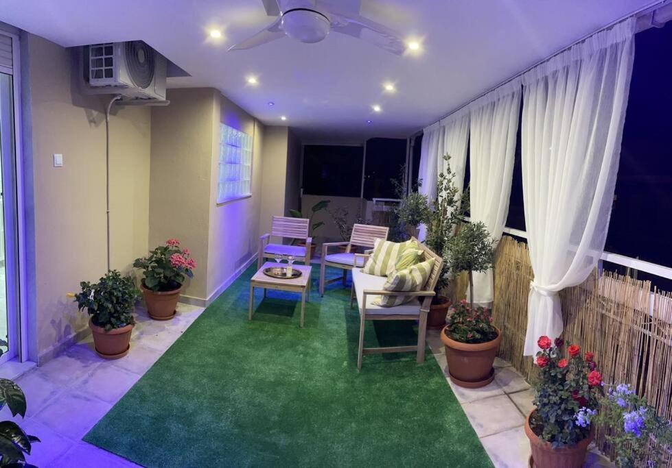 Flowery Penthouse In City Centre Of Selanik Dış mekan fotoğraf